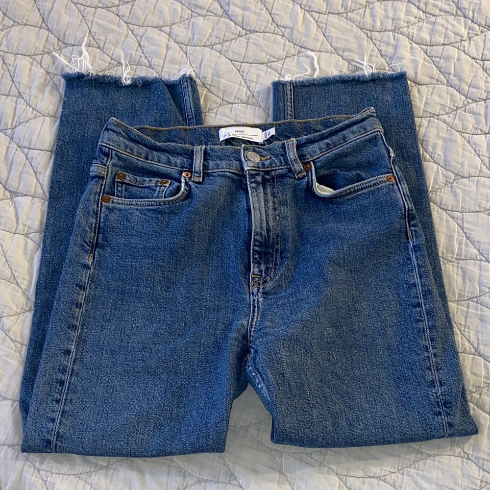 & Other Stories High-Rise Cropped Jeans